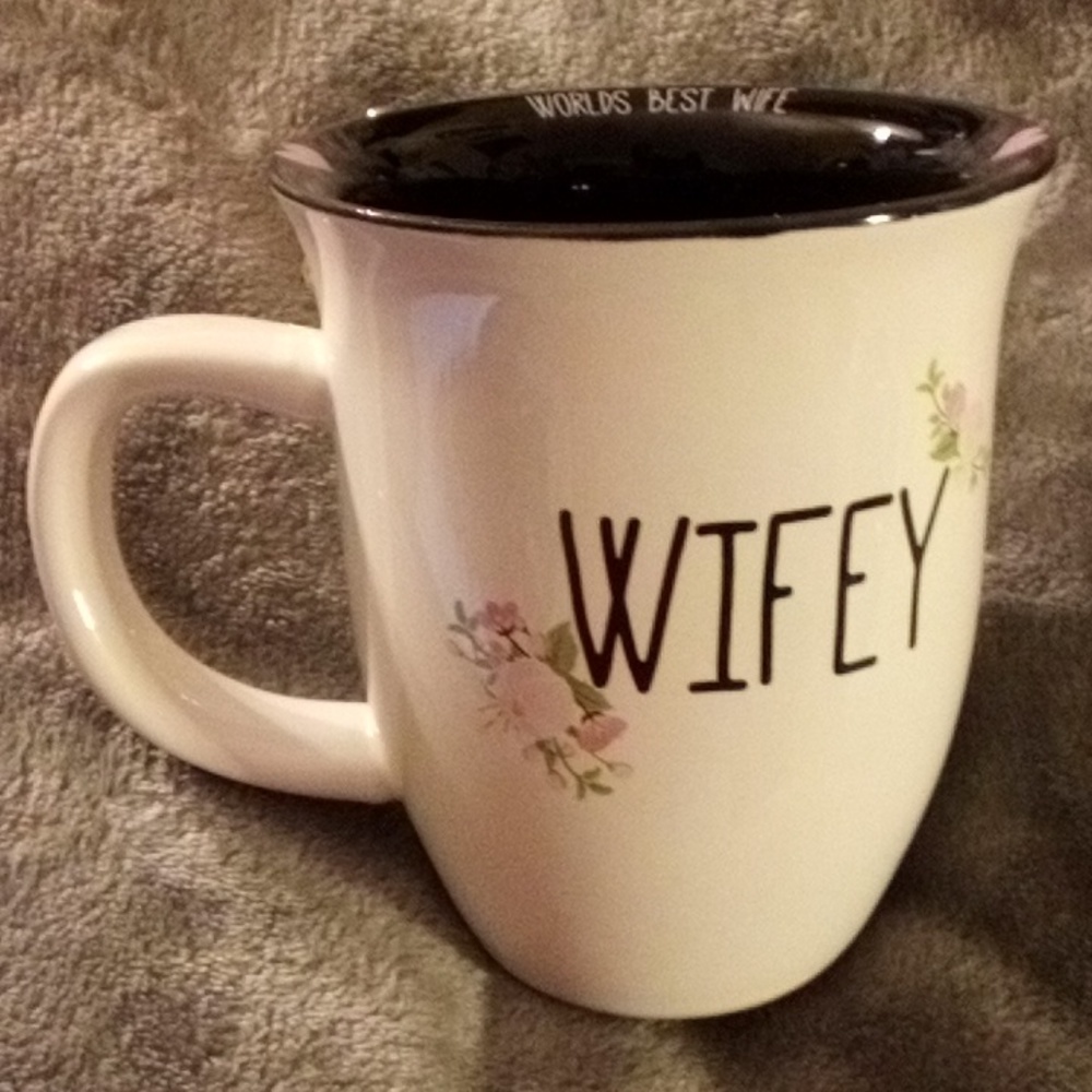 NEW WIFEY MUG - WORLDS BEST WIFE